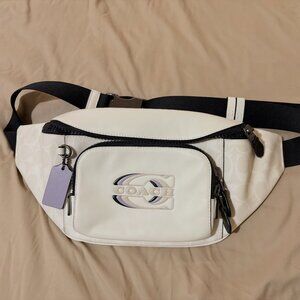 SOLD COACH Belt Bag